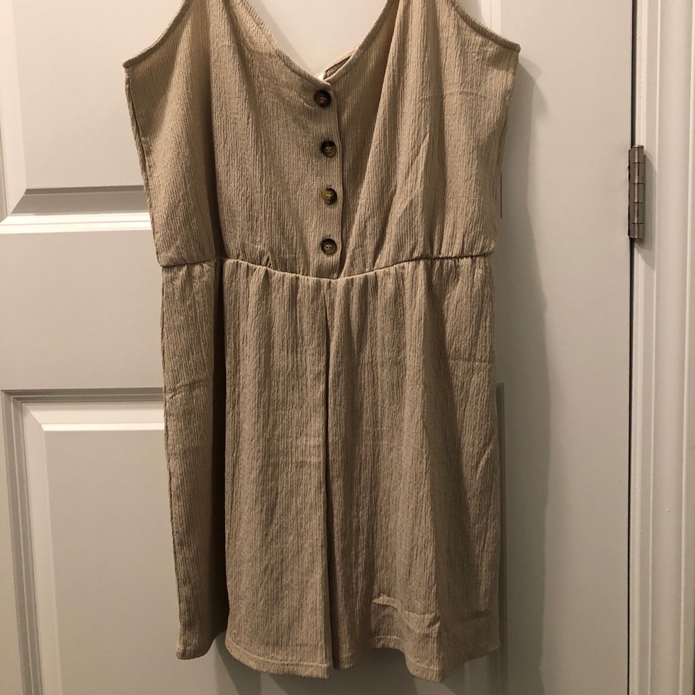 Romper - Picture 2 of 5